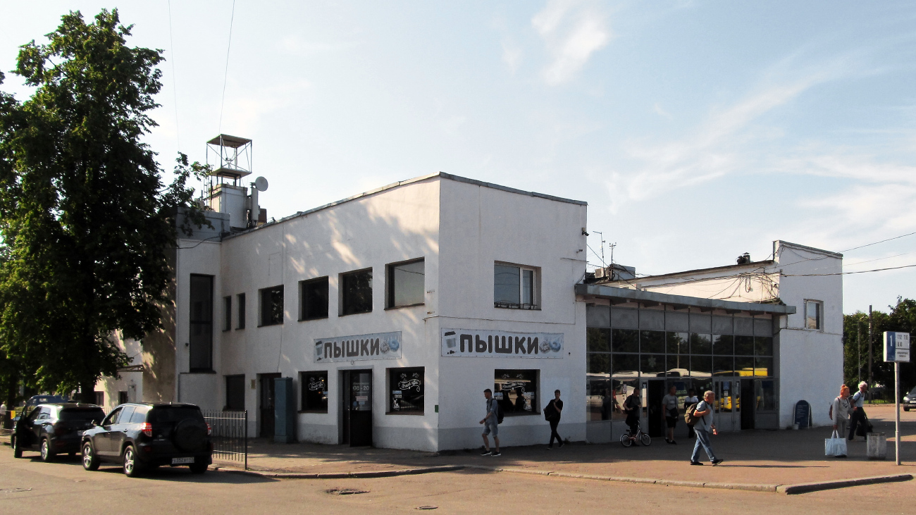 Выборг, Железнодорожная улица, 7