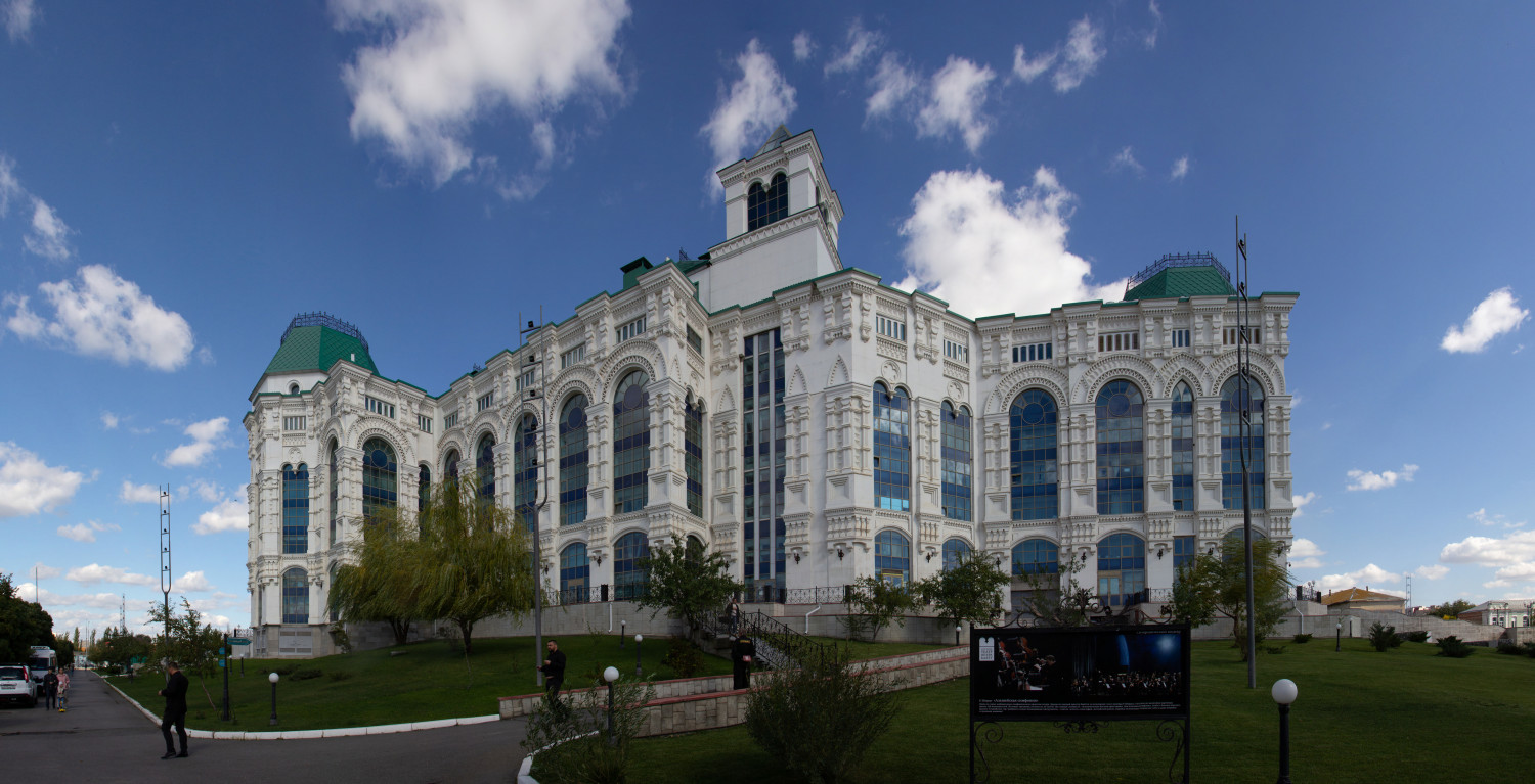 Астрахань, улица Анри Барбюса, 16