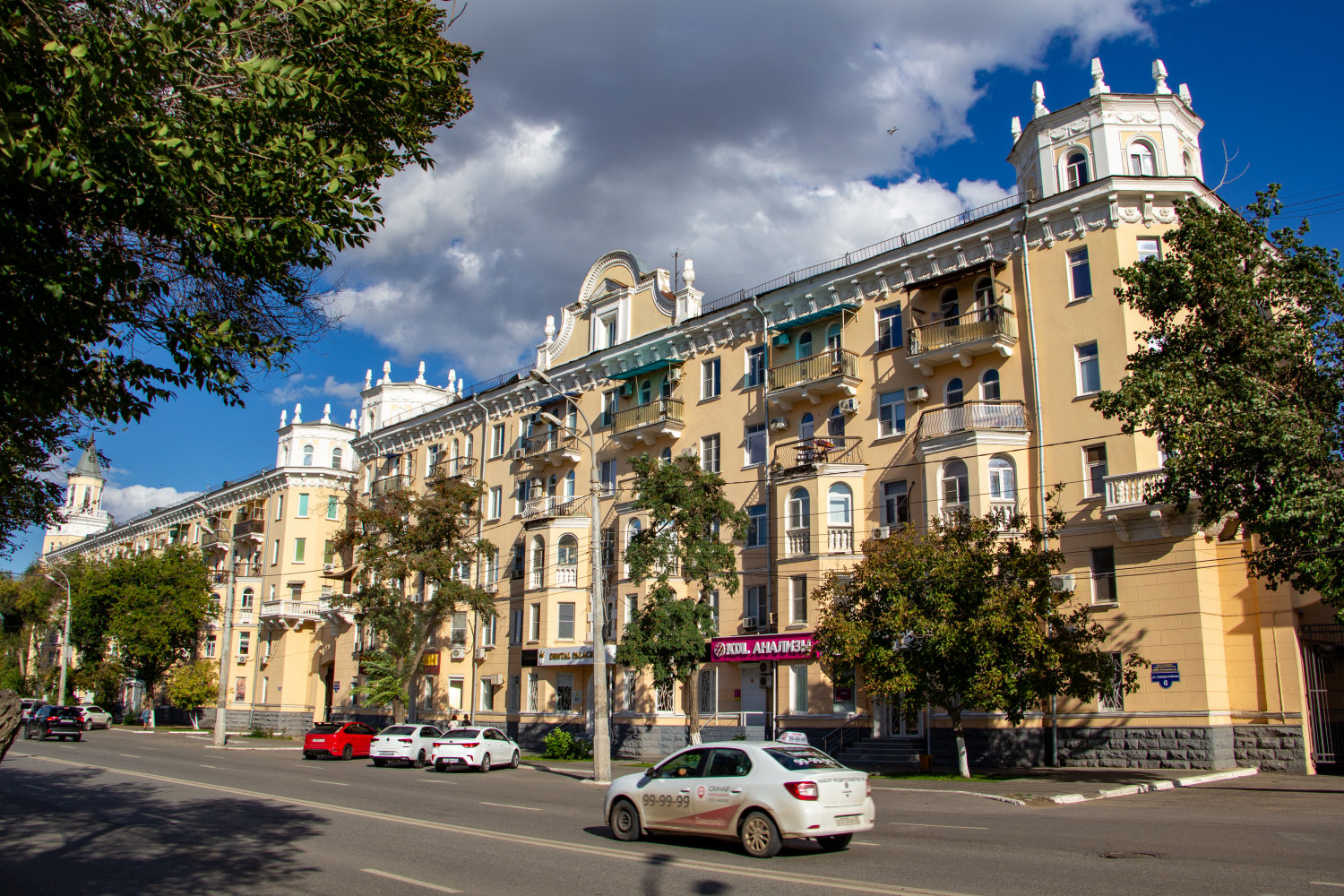 Астрахань, Адмиралтейская улица, 8