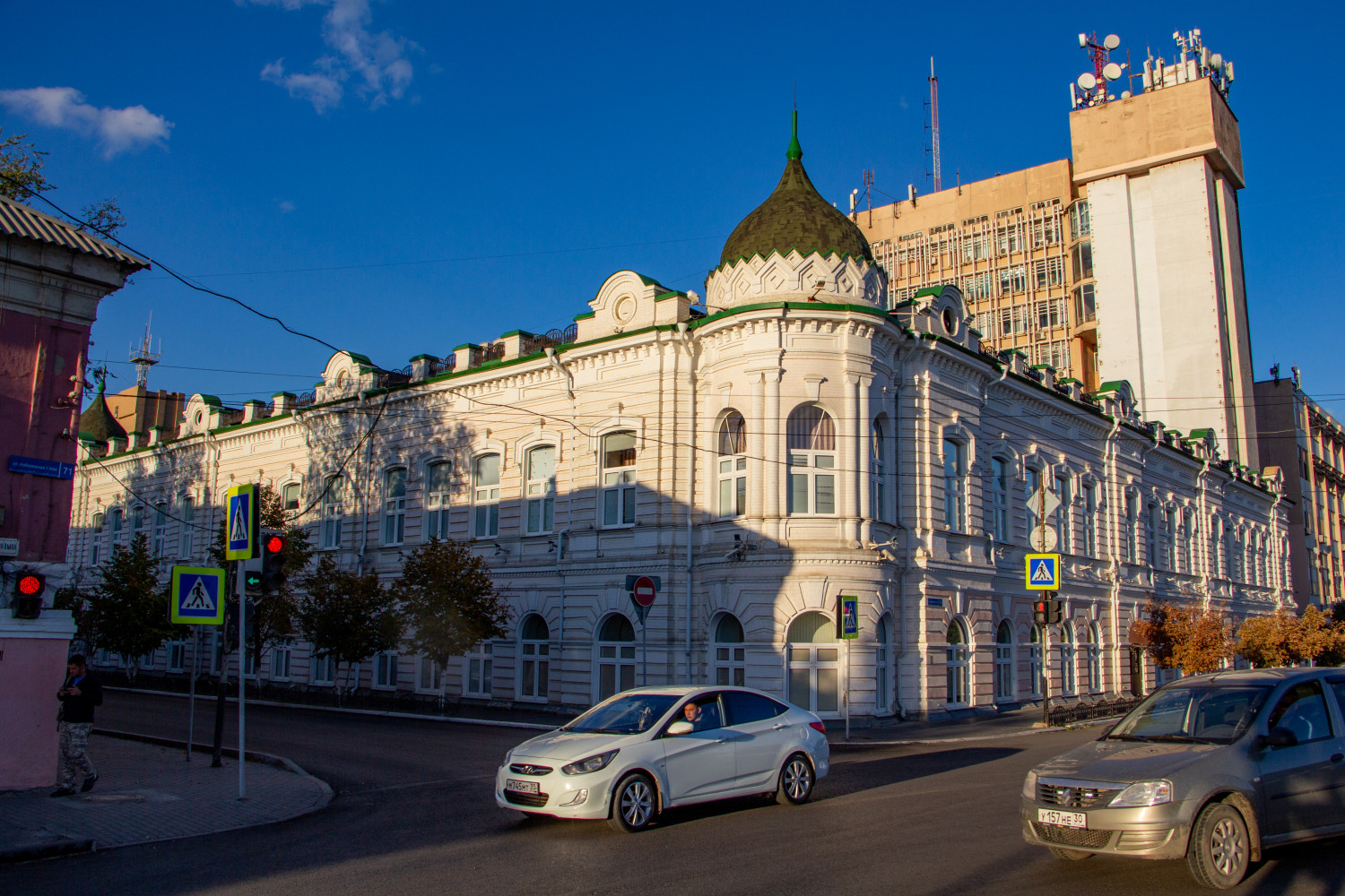 Astrakhan, Набережная 1 Мая, 73