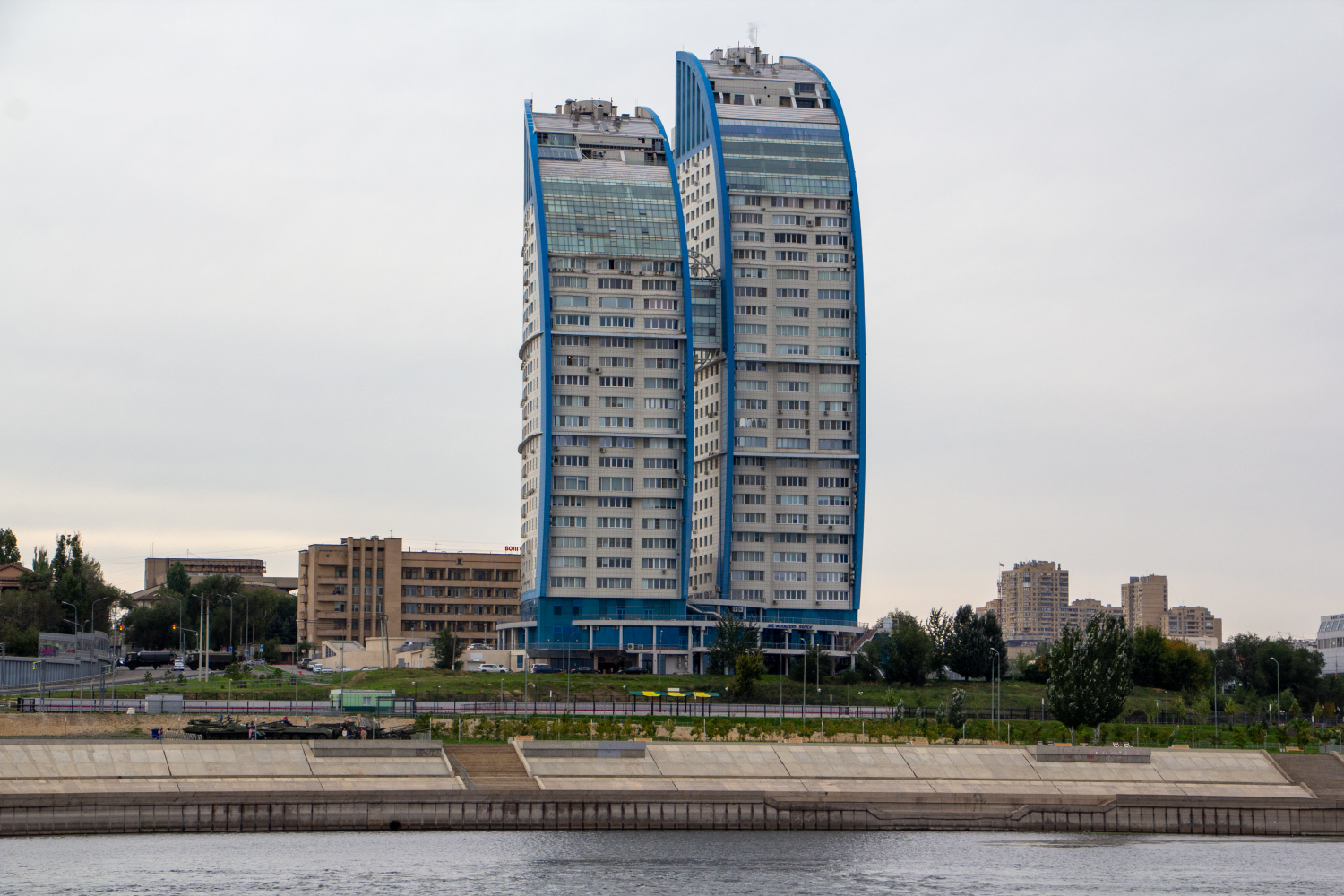 Волгоград, Улица Калинина, 2А; Улица Калинина, 2Б