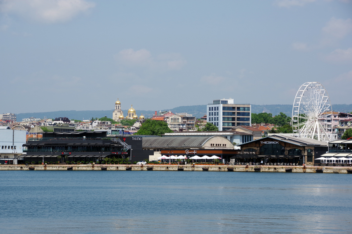 Варна, Морска гара, 9000*; Пристанище Варна Изток, 9000*; Площадь Петко Р. Славейков, 1