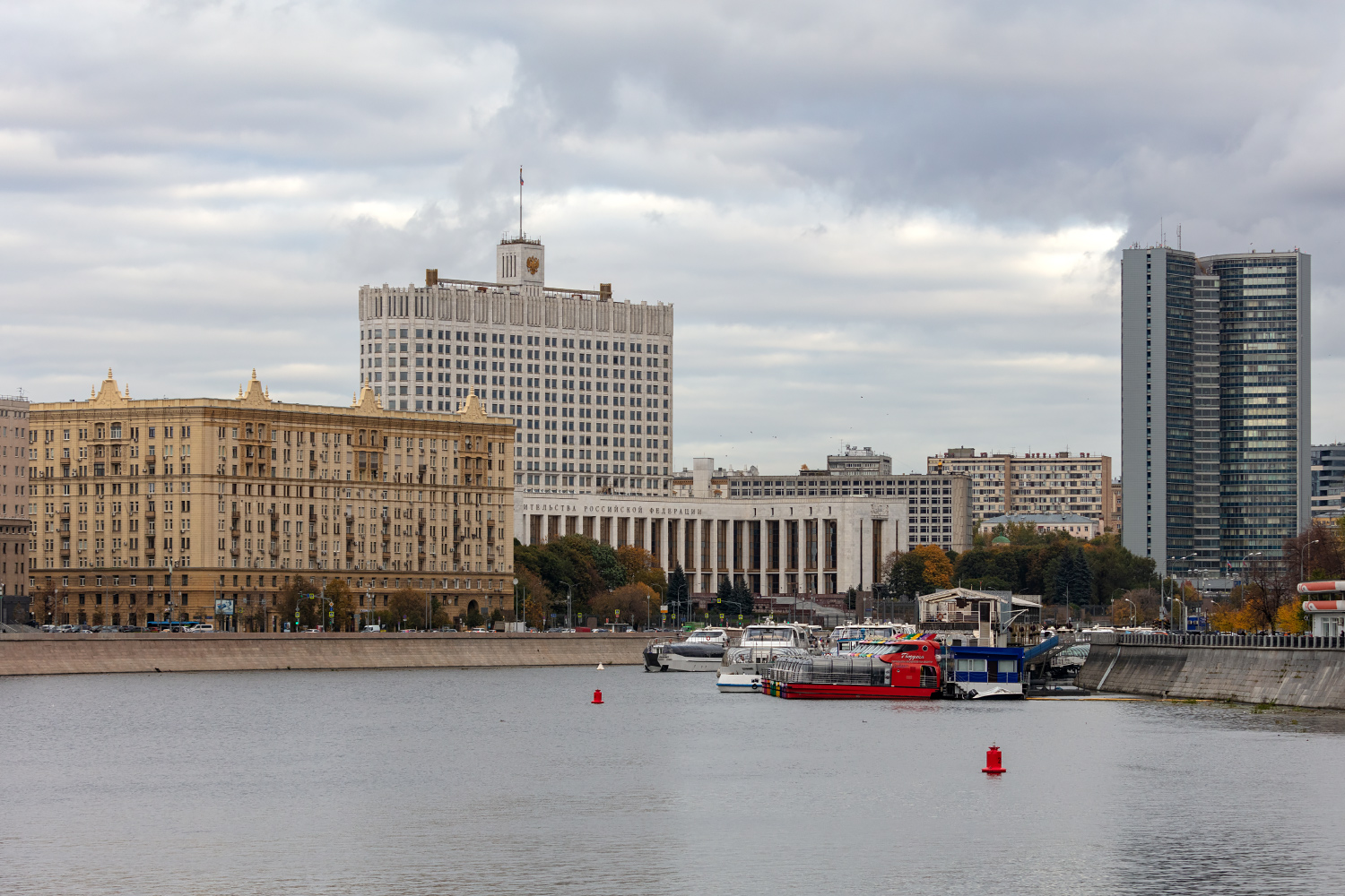 Moscow, Краснопресненская набережная, 2/1; Краснопресненская набережная, 2 стр. 1; Улица Новый Арбат, 36