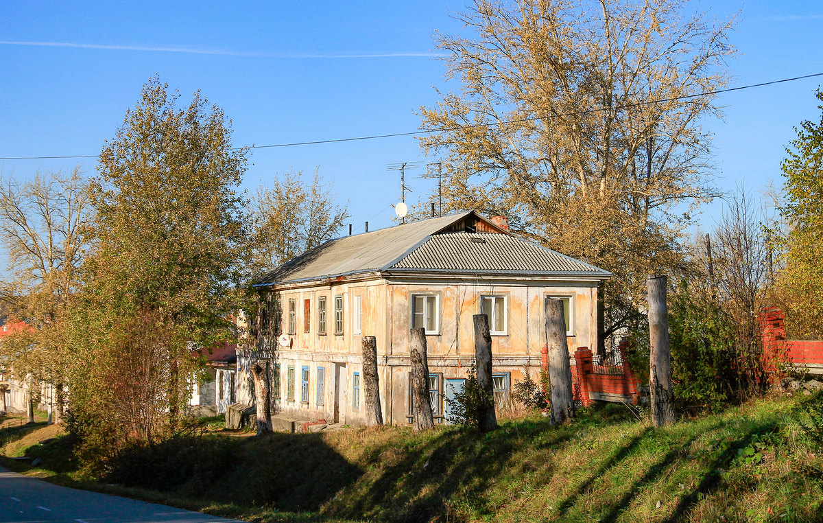 Губаха, Улица имени Газеты «‎Правда», 10