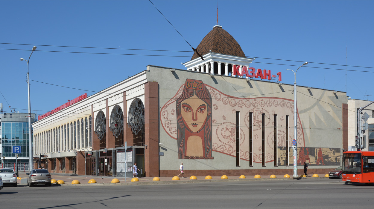 Kasan, Улица Чернышевского, 36А. Монументальное искусство (мозаики, росписи)