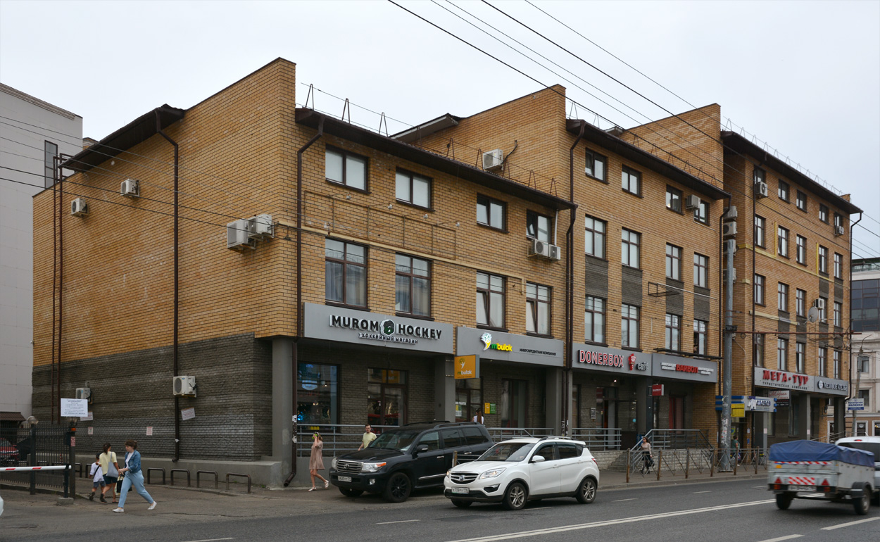 Казань, Московская улица, 31 / Улица Тази Гиззата, 6