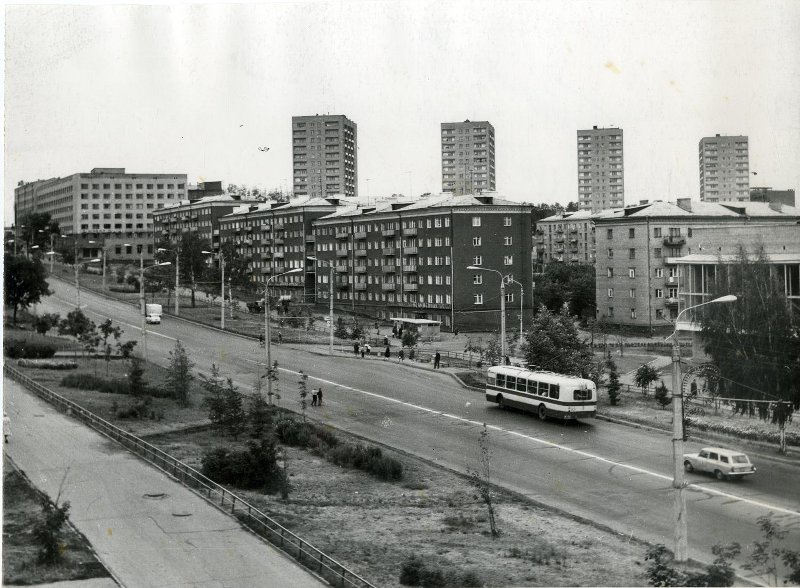 Izhevsk, Пушкинская улица, 243; Пушкинская улица, 223; Улица Наговицына, 2; Улица Наговицына, 4; Улица Наговицына, 6; Улица Наговицына, 8. Izhevsk — Panoramas