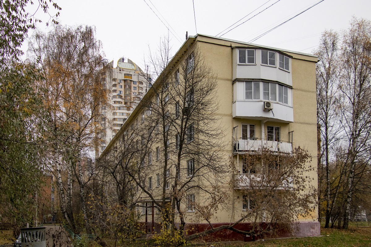 Химки, Библиотечная улица, 24