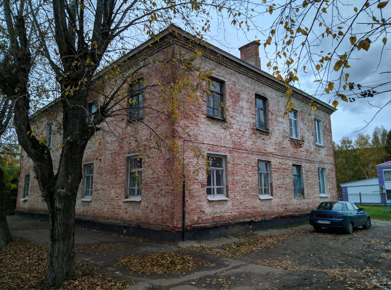Glazov, Улица Драгунова, 49А