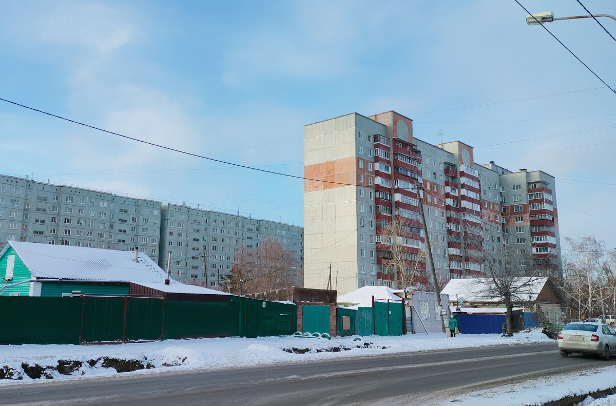 Омск, Улица Демьяна Бедного, 118; Улица Демьяна Бедного, 116; Улица Демьяна Бедного, 114; Улица Алексея Полторацкого, 50; Улица Алексея Полторацкого, 52