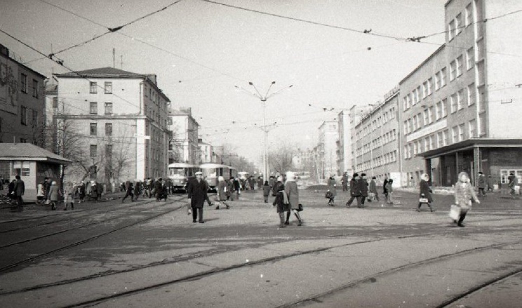 Ижевск, Улица Карла Маркса, 206; Улица Карла Маркса, 208; Красногеройская улица, 12; Улица Карла Маркса, 171; Улица Карла Маркса, 173; Улица Карла Маркса, 175; Улица Карла Маркса, 177 / Красная улица, 158