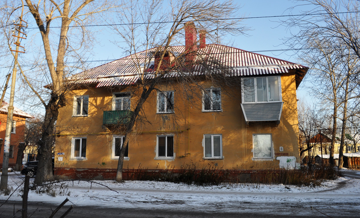 Омск, Улица Энергетиков, 10 / Комбинатский переулок, 16