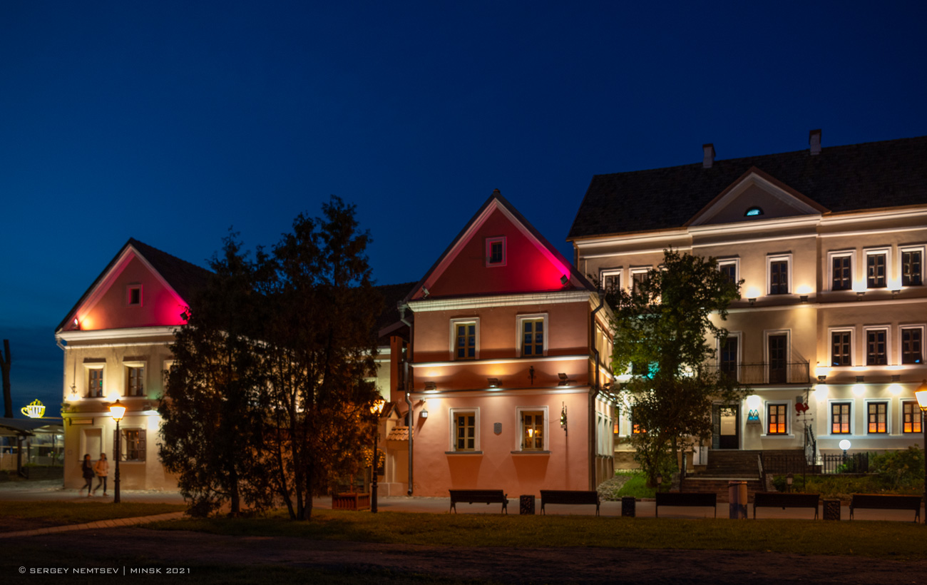 Мінск, Старовиленская улица, 2 / Троицкая Набережная улица, 10; Троицкая Набережная улица, 8. Мінск — Панорамы