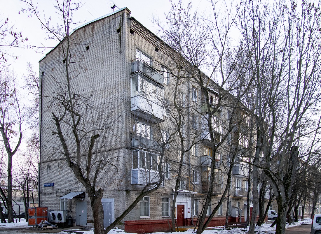 Москва, Новопоселковая улица, 15