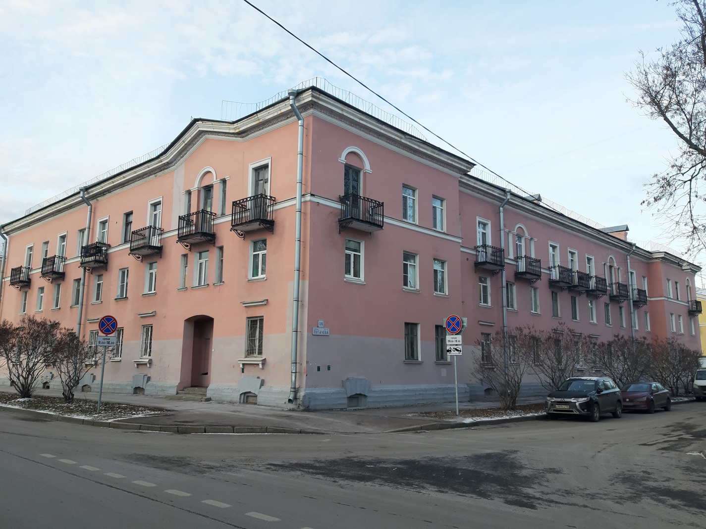 Санкт-Петербург, Улица Пугачёва, 2