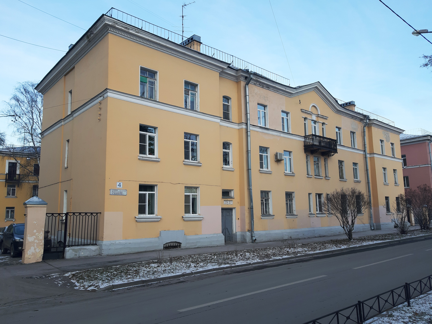 Санкт-Петербург, Улица Александра Ульянова, 4