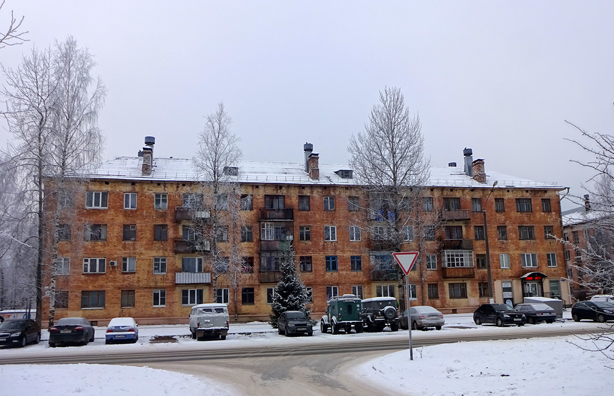 Мирный, Улица Неделина, 22