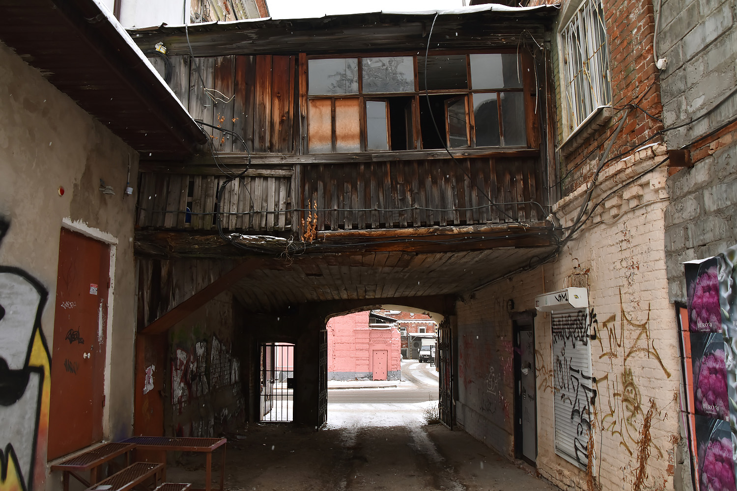 Perm, Сибирская улица, 10; Пермская улица, 60