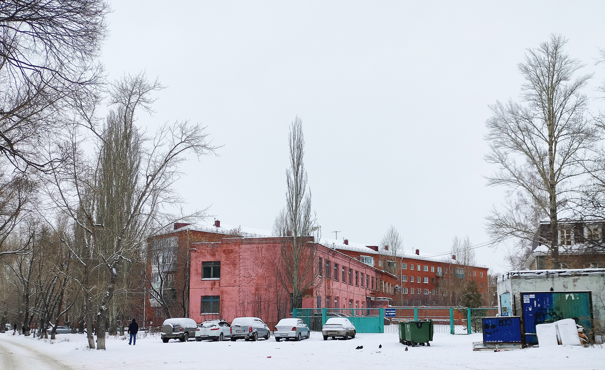 Omsk, Улица Гуртьева, 17А; Улица Гуртьева, 8А