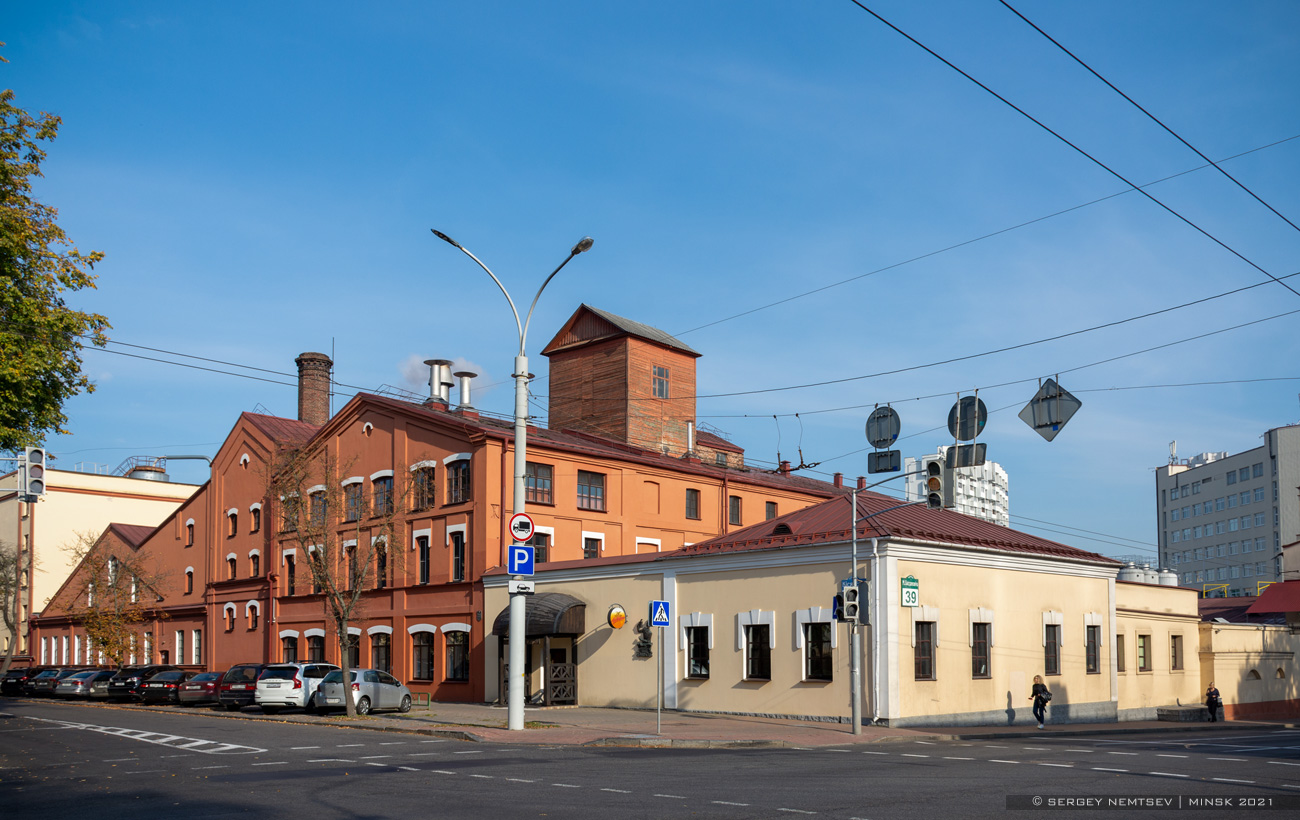 Минск, Улица Киселёва, 30 / Улица Максима Богдановича, 39