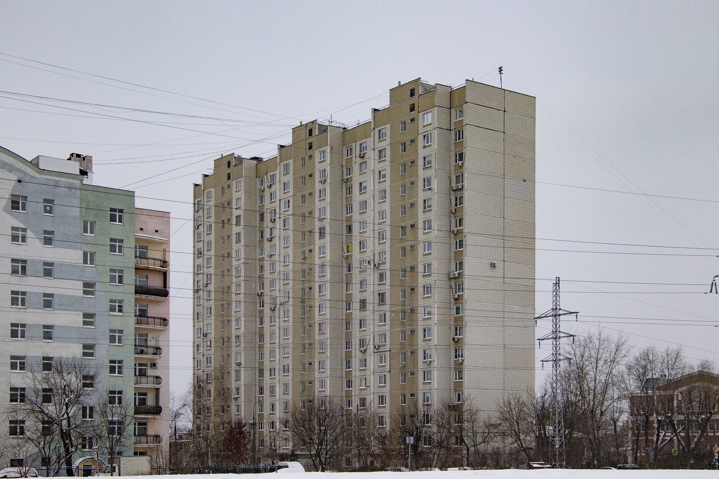 Moscow, Вишнёвая улица, 22 / Малая Набережная улица, 17