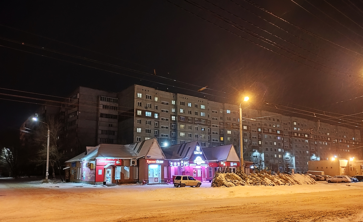 Омск, Улица Ярослава Гашека, 11; Улица Ярослава Гашека, 9/1