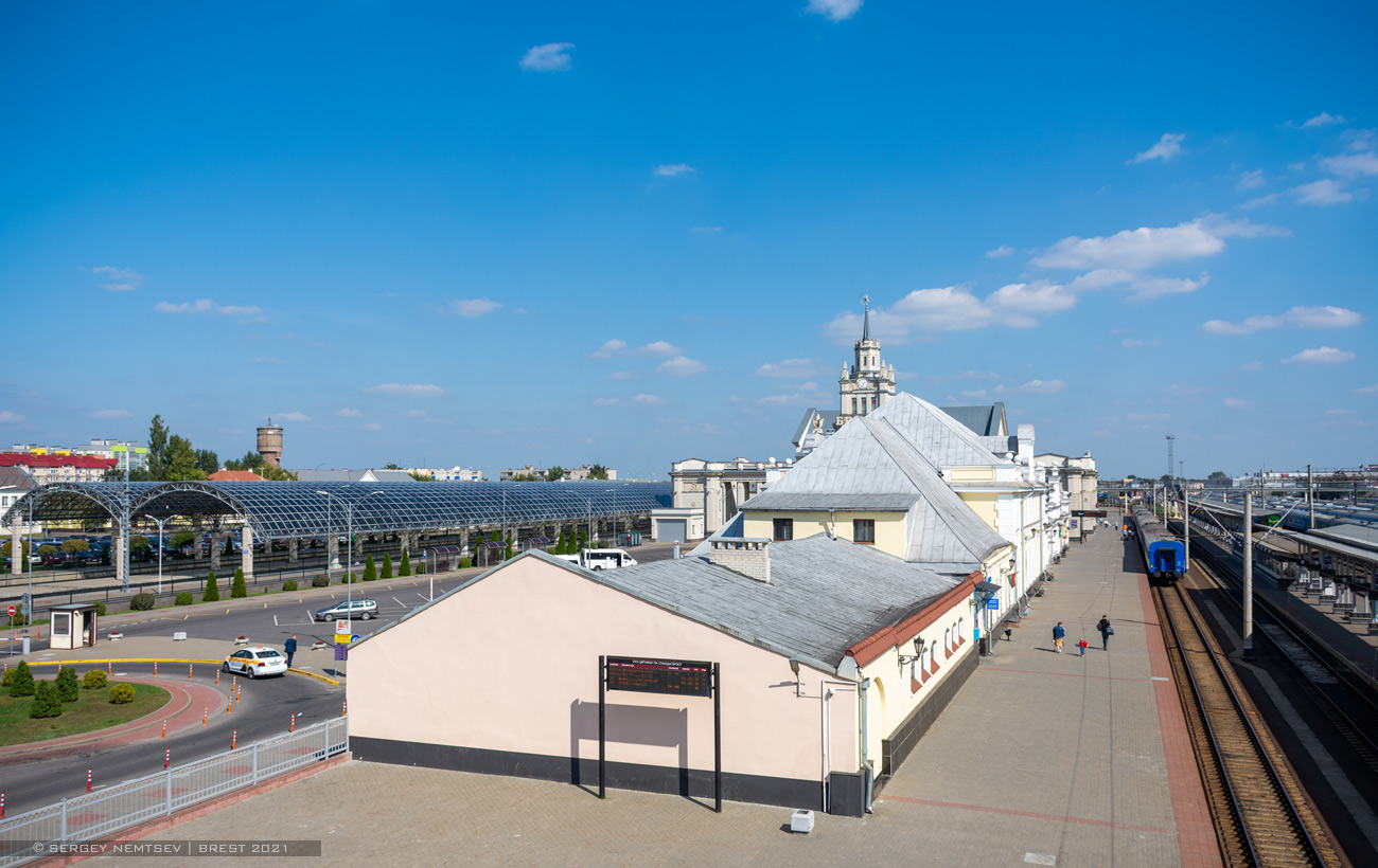 Брест, Привокзальная площадь, 1