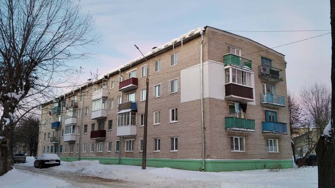 Барань, Комсомольская улица, 7