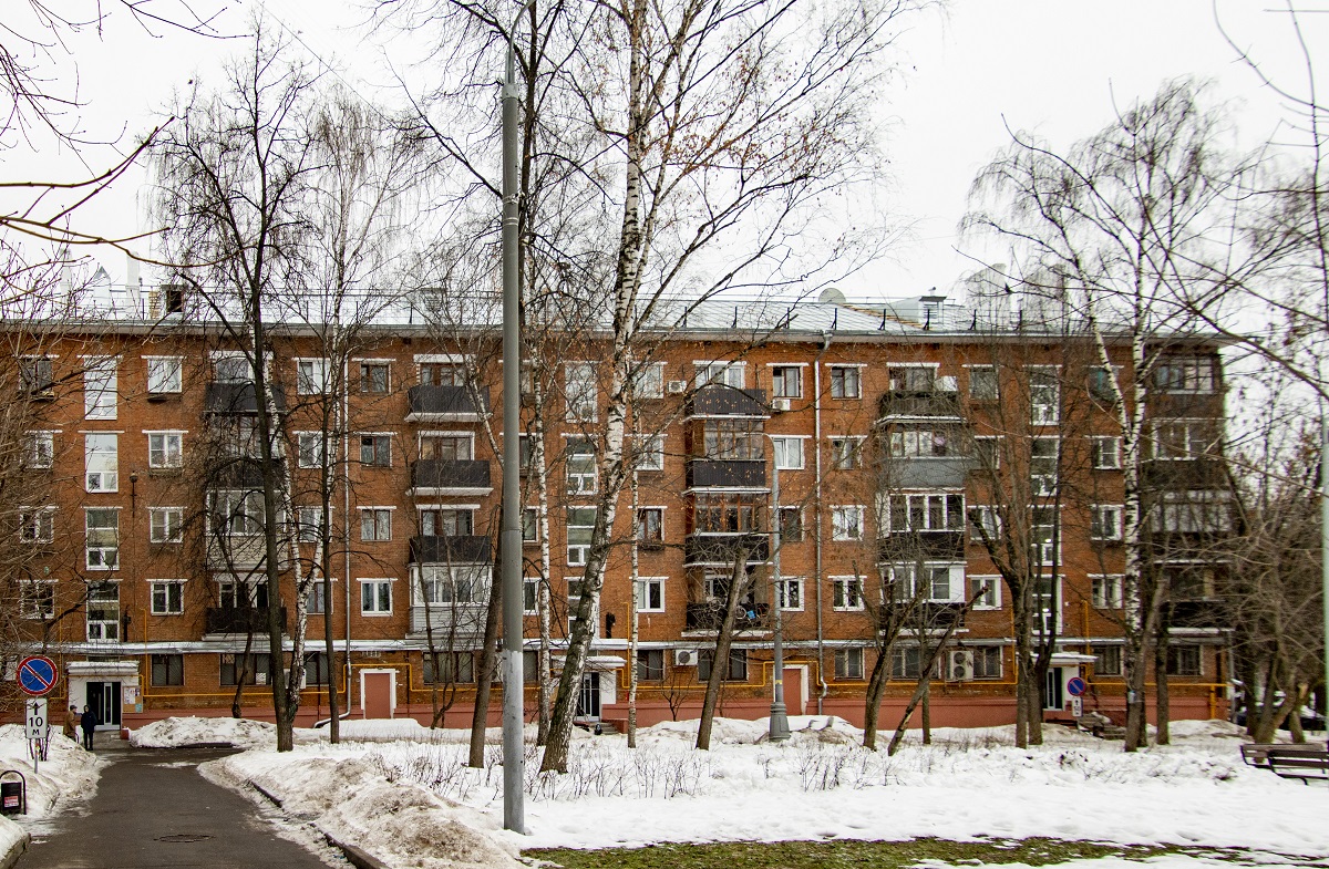 Москва, Улица Свободы, 11 / Улица Циолковского, 1 (4-6 подъезды)