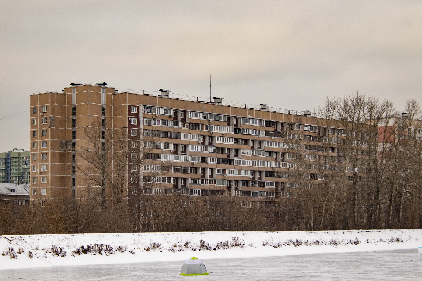 Москва, Большая Набережная улица, 1 (подъезды 3–6)