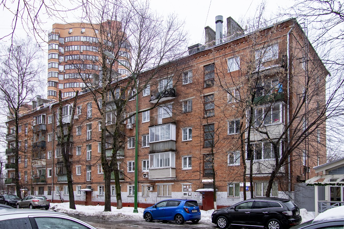 Химки, Спартаковская улица, 11