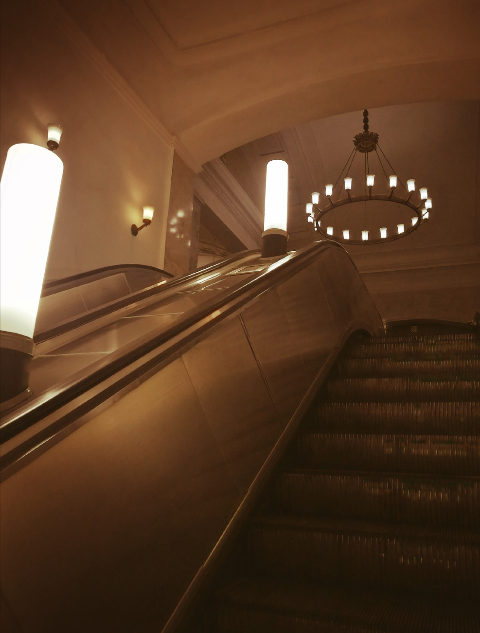 Moscow, Сокольническая линия Московского метрополитена, станция метро «Парк Культуры». Moscow — Photo sketches