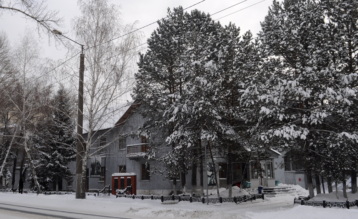 Омск, Магистральная улица, 37 Омск, Магистральная улица, 37