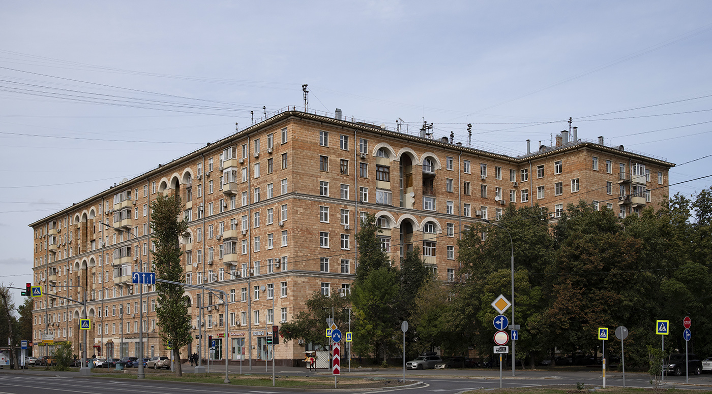 Москва, Ломоносовский проспект, 18