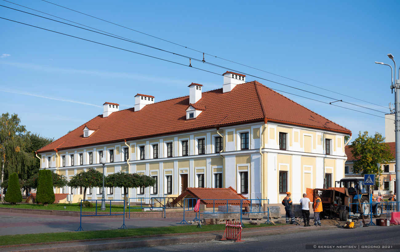 Гродно, Площадь Антония Тызенгауза, 2