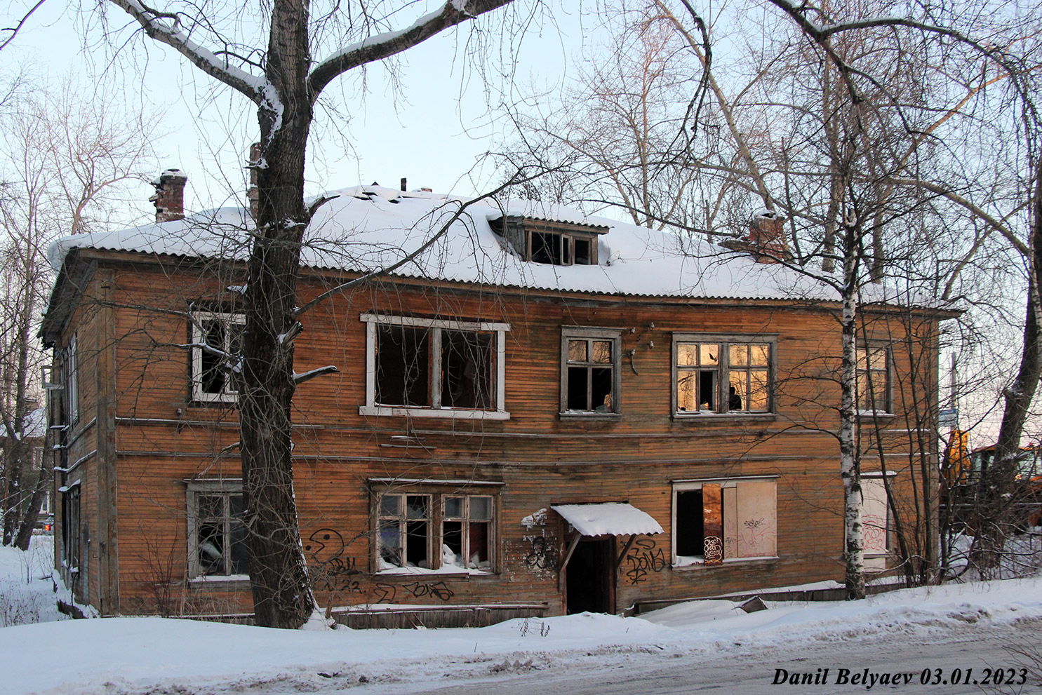 Архангельск, Московский проспект, 8 / Улица Павла Усова, 27