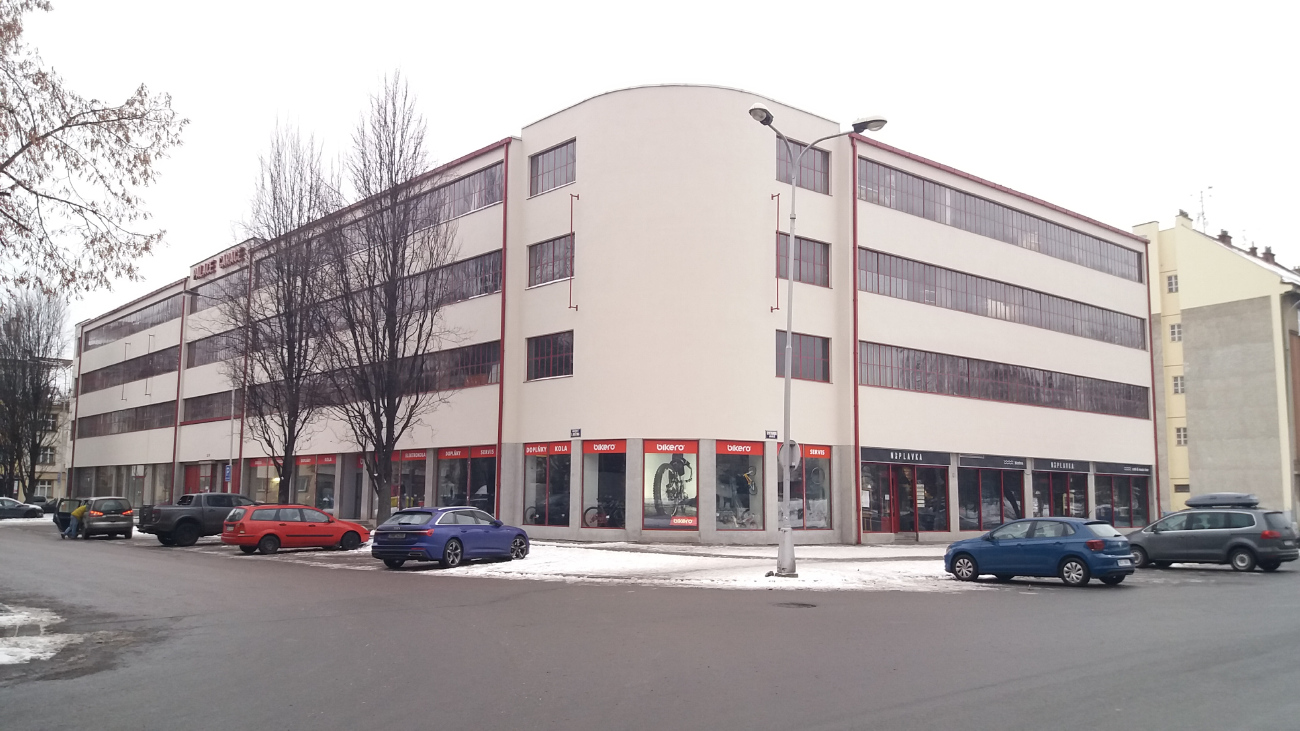 Градец-Кралове, Náměstí 5 května, 835/10