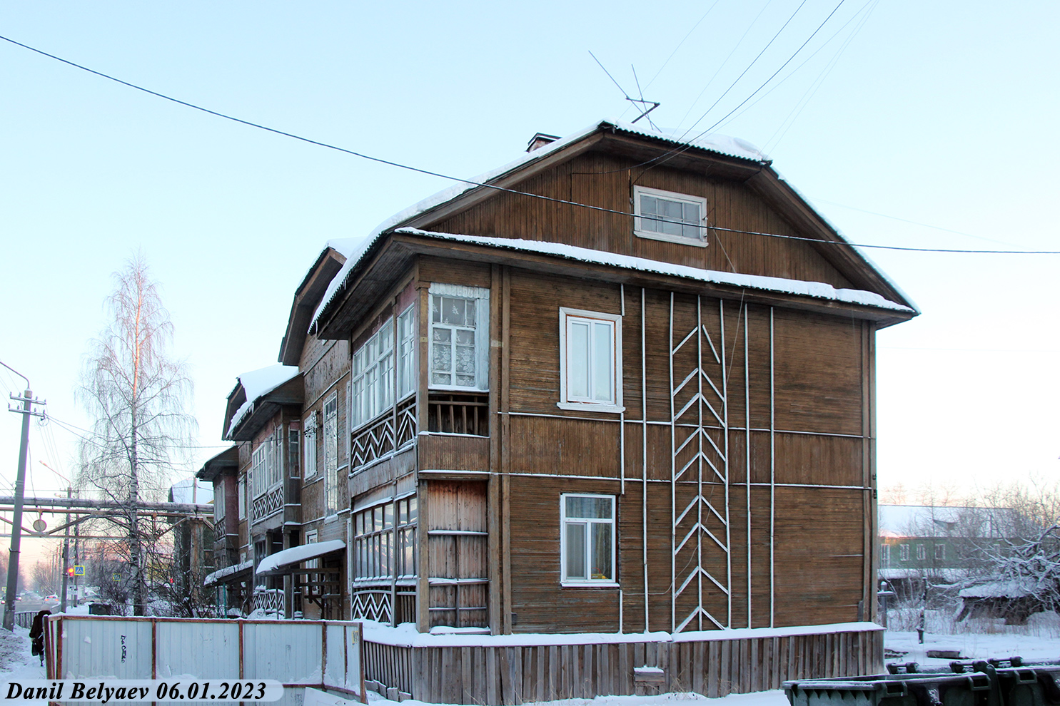 Archangel, Улица Кедрова, 22