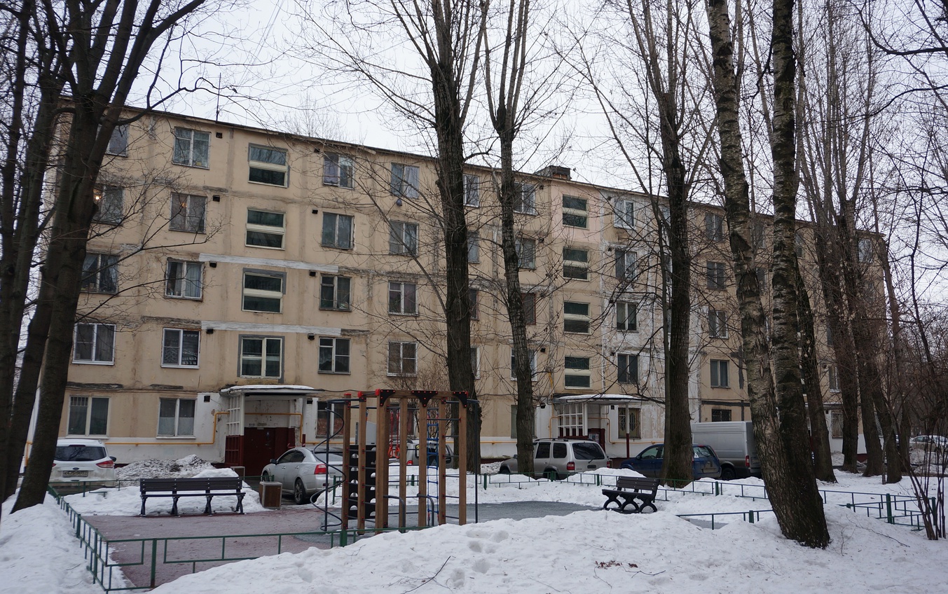 Москва, Улица Маршала Чуйкова, 18 / Улица Юных Ленинцев, 50