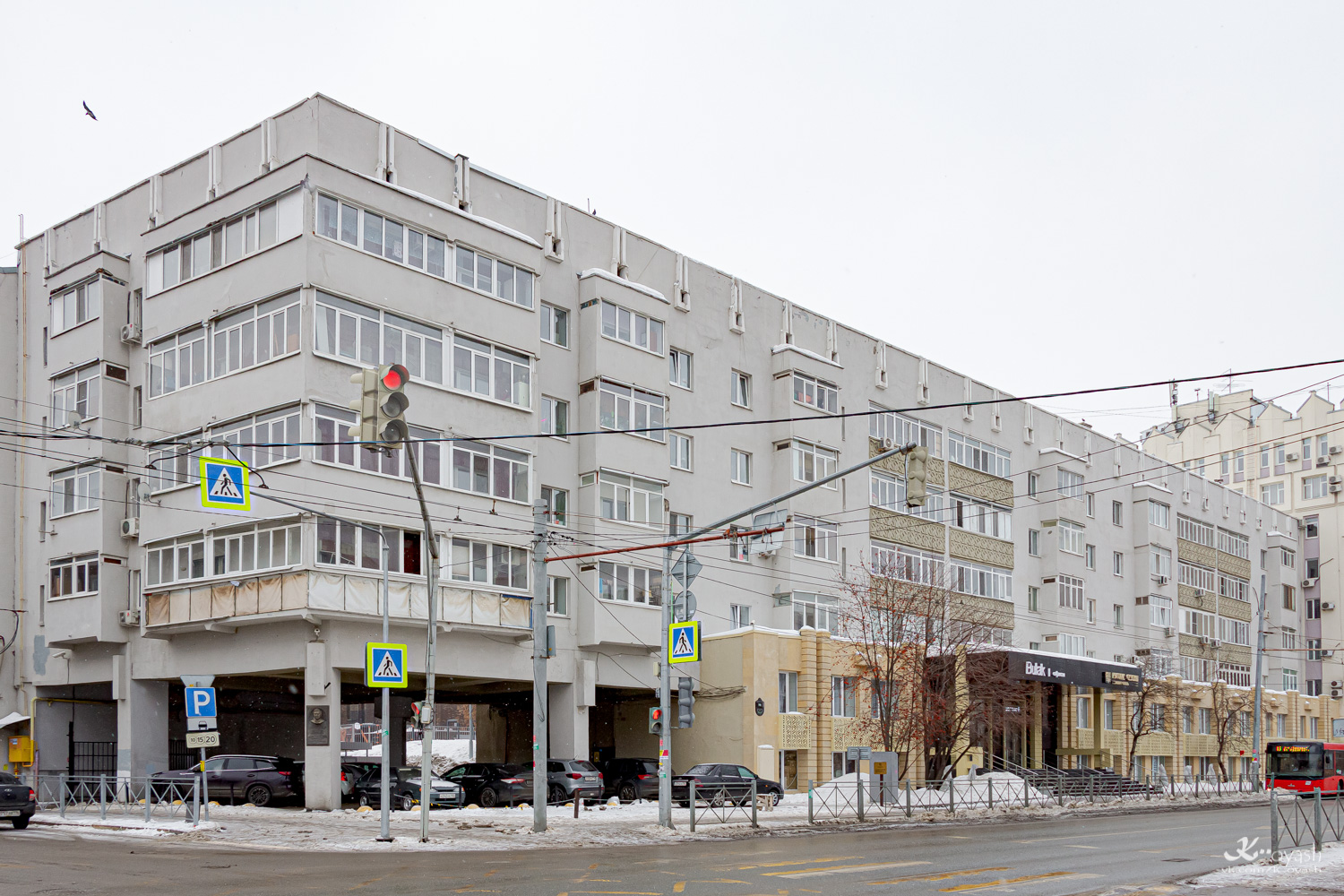 Казань, Лево-Булачная улица, 56 / Улица Парижской Коммуны, 2