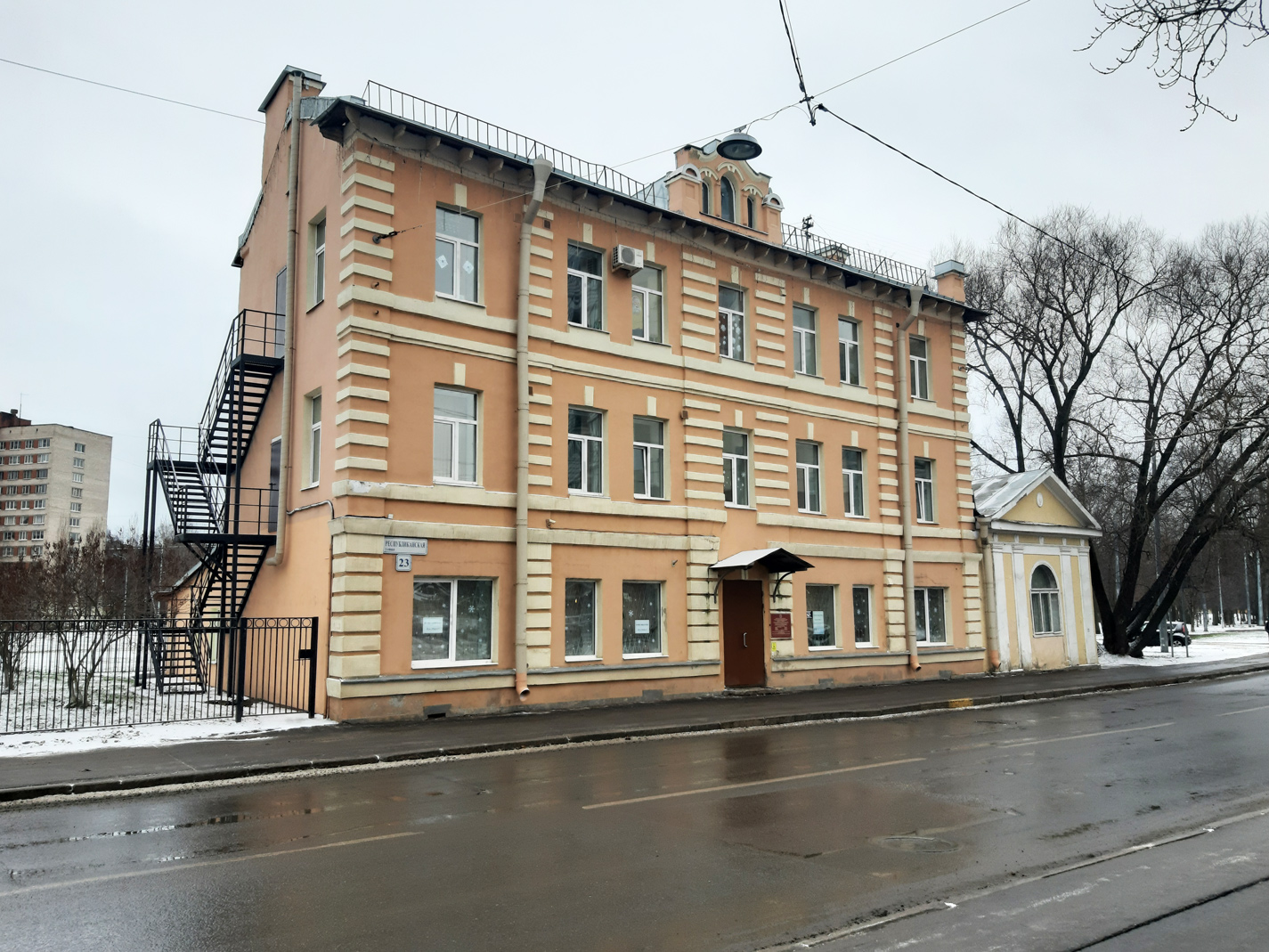 Санкт-Петербург, Республиканская улица, 23