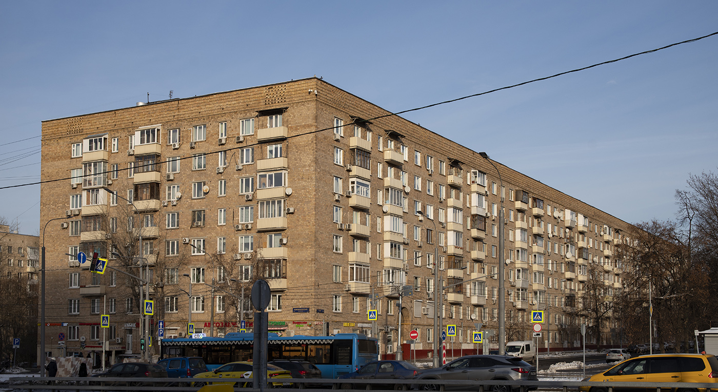 Москва, Улица Дружбы, 10 / Ломоносовский проспект, 32