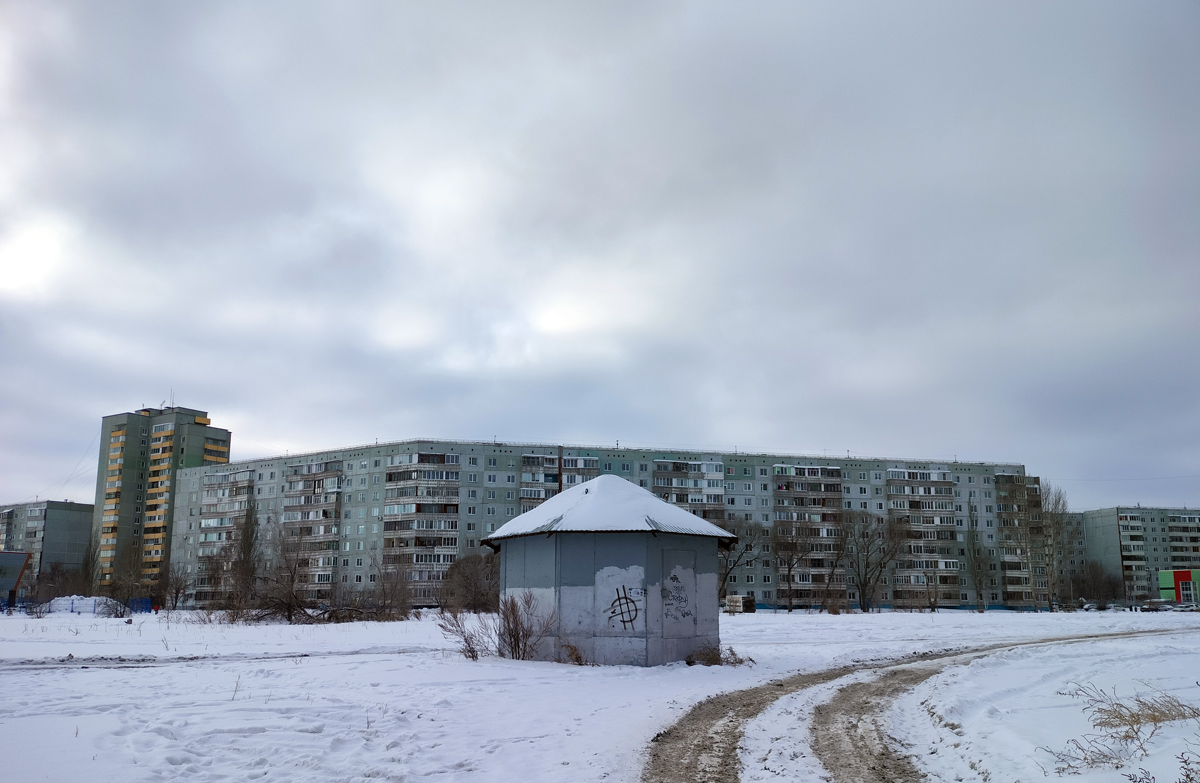 Омск, Улица Конева, 20; Проспект Комарова, 31; Проспект Комарова, 29