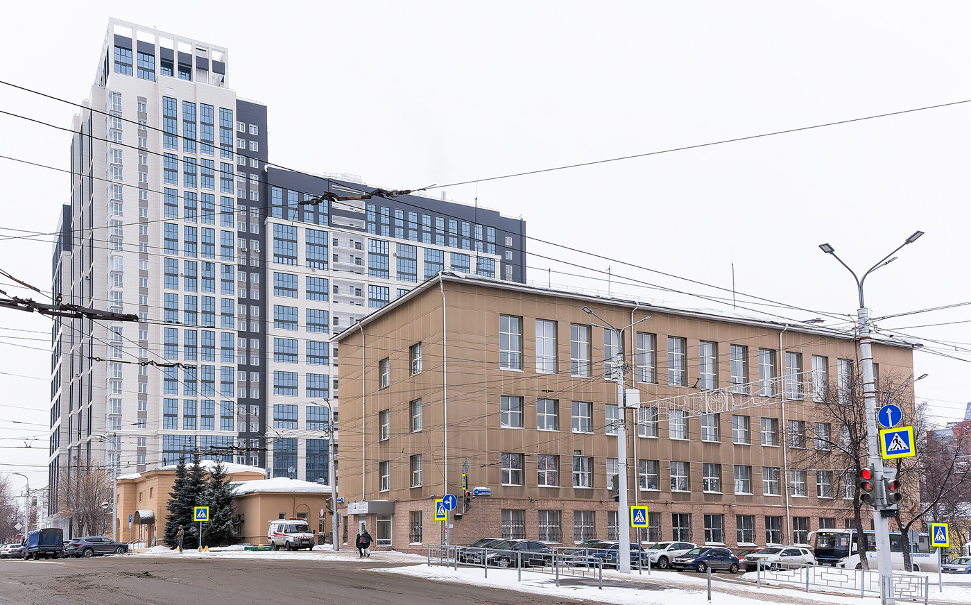 Уфа, Петропавловская улица, 50; Улица Пархоменко, 125; Бульвар Ибрагимова, 84 / Улица Пархоменко, 127