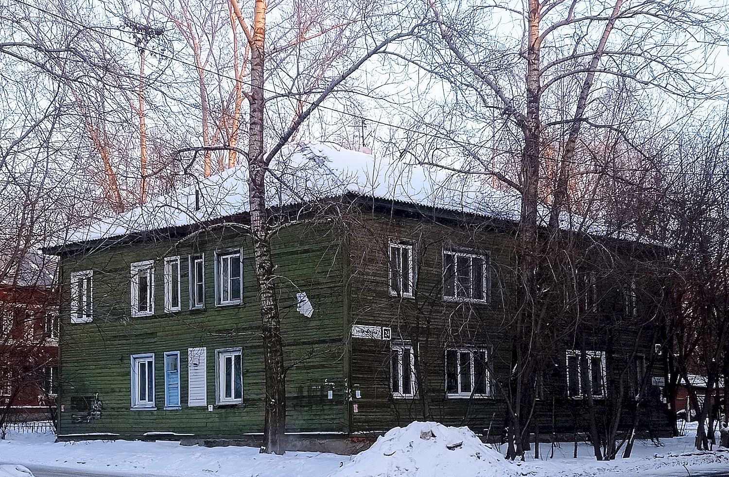 Иркутск, Улица Безбокова, 24