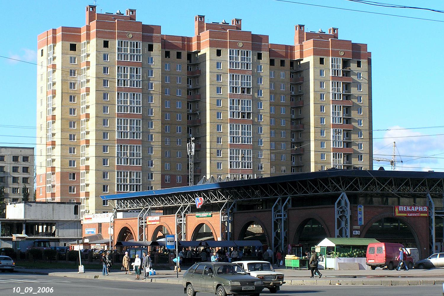 Petersburg, Улица Дыбенко, 16; Искровский проспект, 22