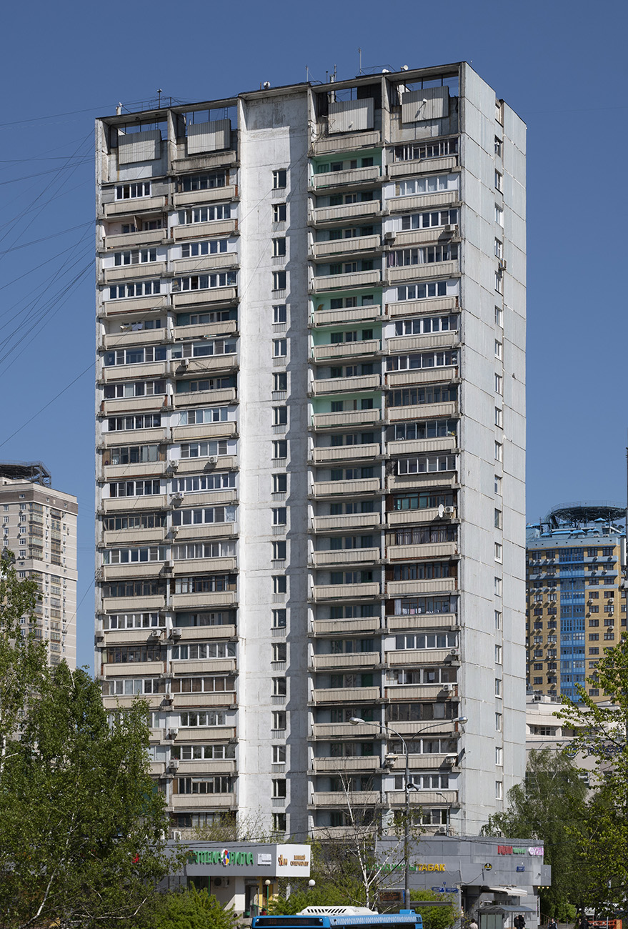 Москва, Строгинский бульвар, 23