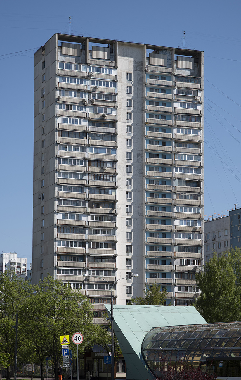 Москва, Строгинский бульвар, 22