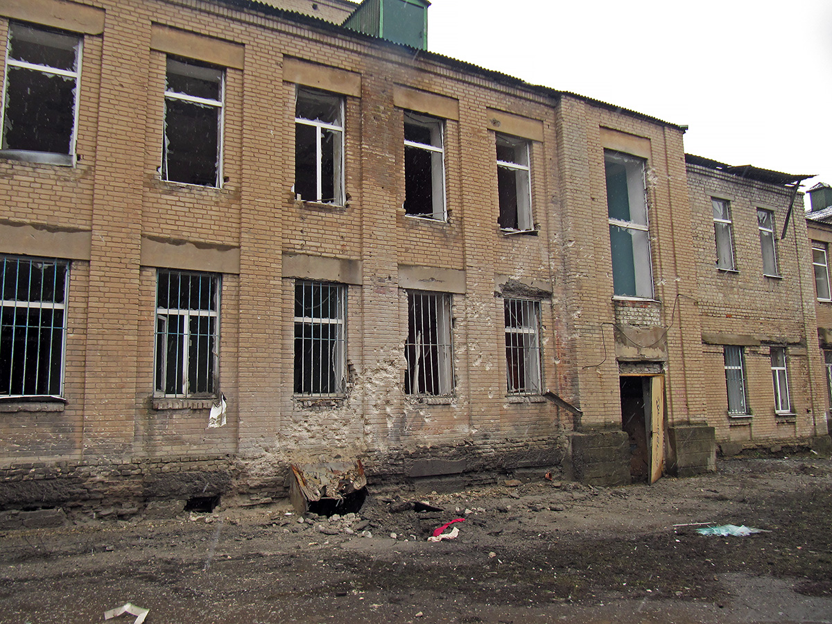 Попасная, Первомайская улица, 42