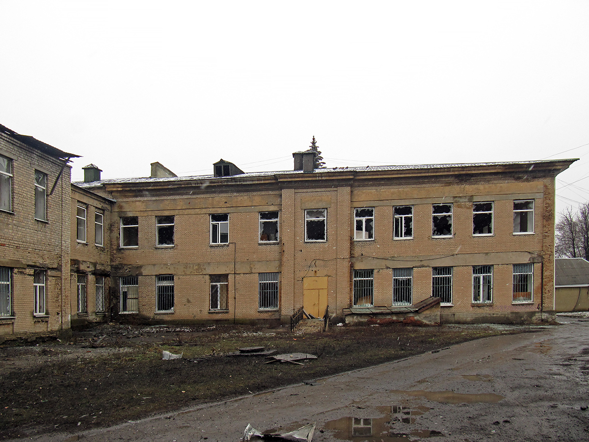 Попасная, Первомайская улица, 42